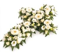 beautiful funeral flowers